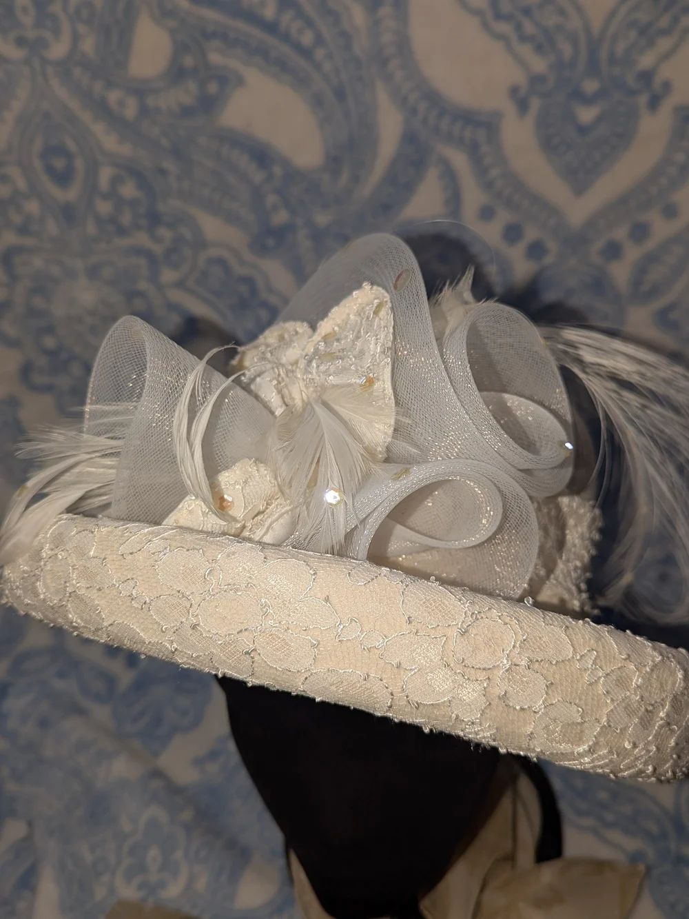 Cream Wool Hat With Lace Trim